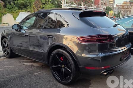 Porsche Macan GTS 2017 luxury F/O 434 hp  Ajnabieh clean carfax