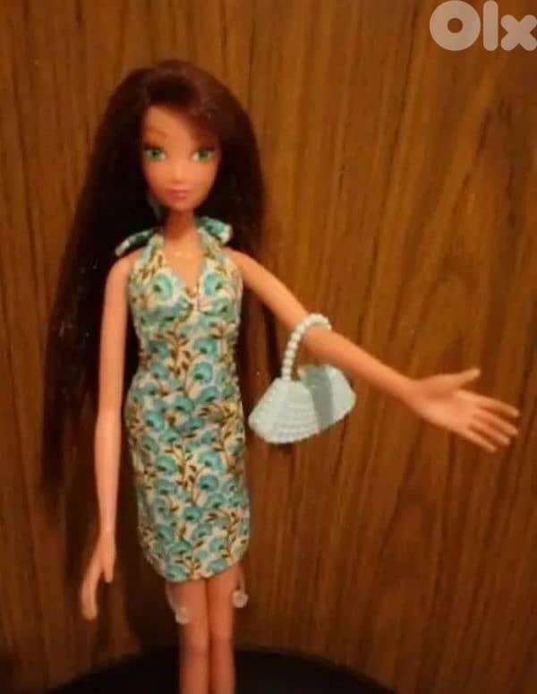 HI GLAMM -ALEX Hasbro/MGA Thin & Long As new Barbie doll=18$. 0