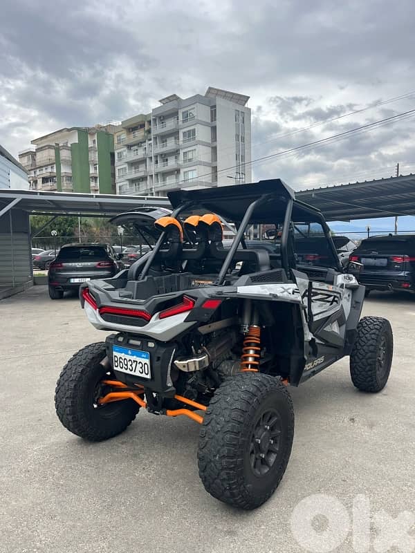 Polaris 2021 9