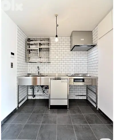 Central kitchen large and divided