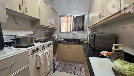 Apartment for Sale in Badaroشقة للبيع في بدارو