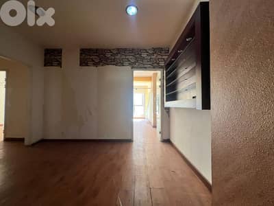 Prime Office for Rent on Hamraمكتب مميز للإيجار في شارع الحمرا