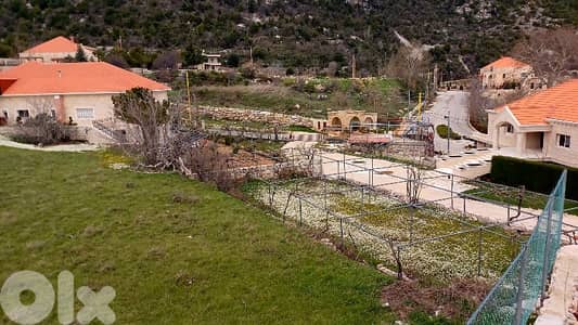 lands for sale in Douma أرض للبيع على عين دوما