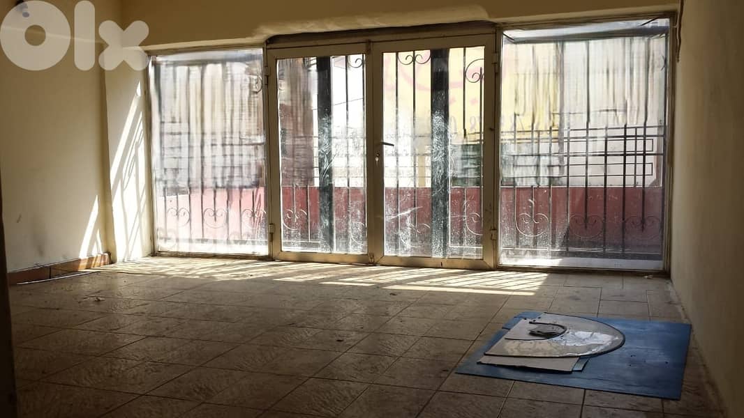 RWK150MF - Shop for rent in Adonis in a prime location 0
