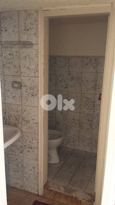 RWK150MF - Shop for rent in Adonis in a prime location