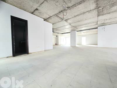 RAO26-4891 Office 400 m² for Rent – Verdun, Beirut Open Space