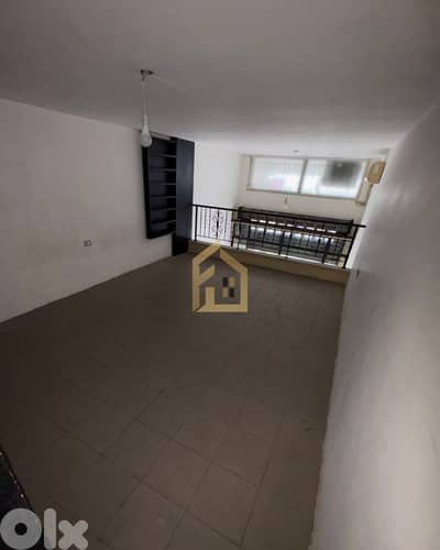 Shop for rent in Amchit RC123 محل تجاري للبيع في عمشيت