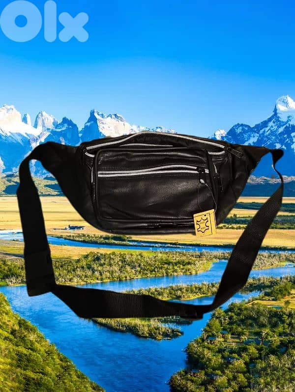 Leather waist bag. 0