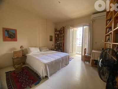 L20150 - 3-Bedroom Apartment For Sale in Ain el Tineh, Beirut