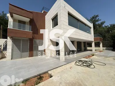 L20873 - Modern High-End Finishing Villa For Sale in Baabdat