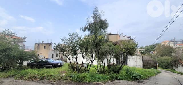 L20876 - A 1,100 SQM Land With Building For Sale in Ballouneh