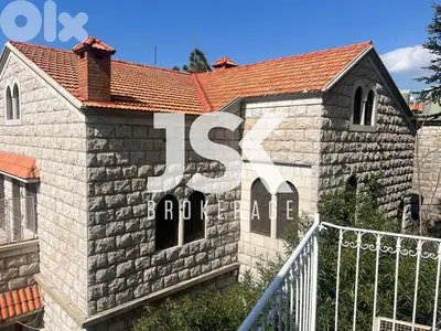 L20880 - A Lebanese House For Rent in Khenchara