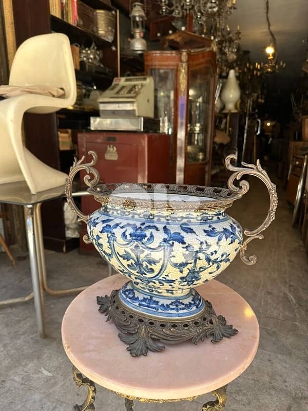 Antique frensh centrepiece jardinière bronze & porcelaine 300$ 4