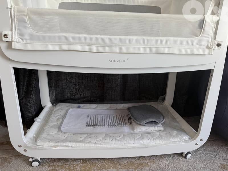 SnuzPod 5 Bedside Crib - White | Excellend Condition 0