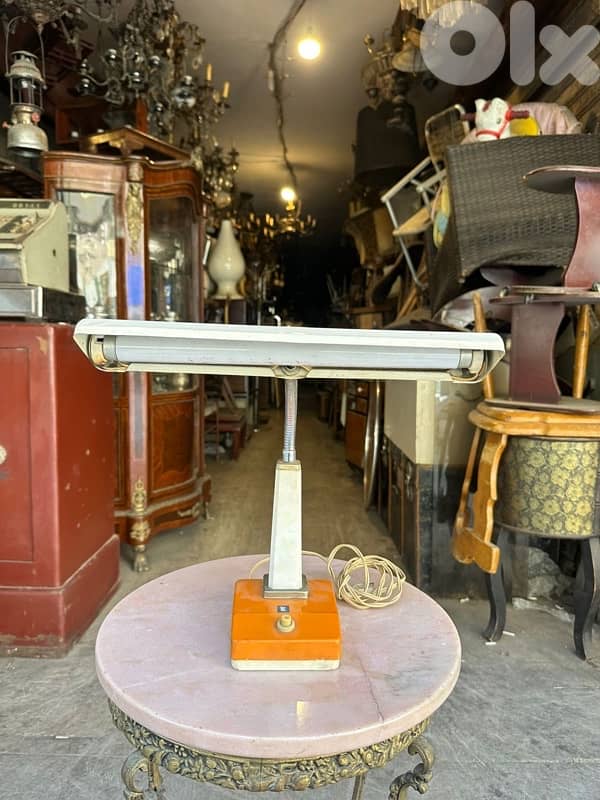 Mid century modern desk lamp 70’s orange & withe 125$ very good 4