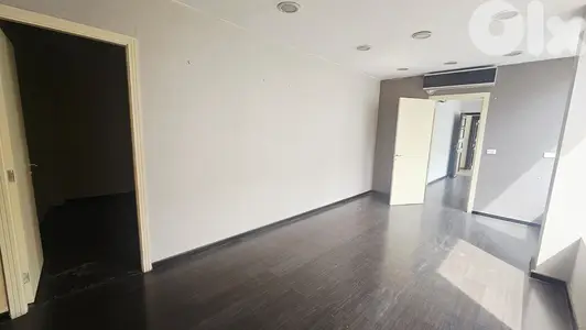 AH-HKL-539 Office for Rent in Downtown – Prime Location