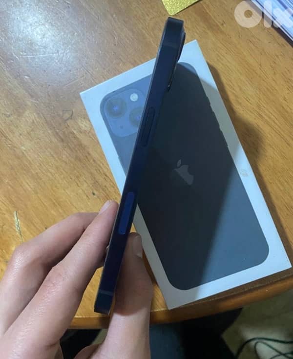 IPhone 13 3