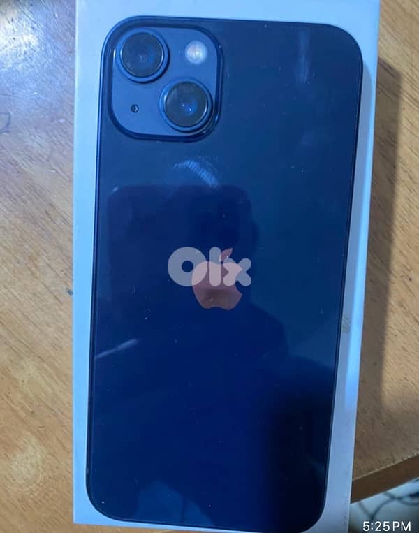 IPhone 13 4