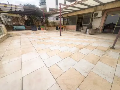 Fanar Terrace & Garden Apt - شقة مع تراس وحديقة في الفنار