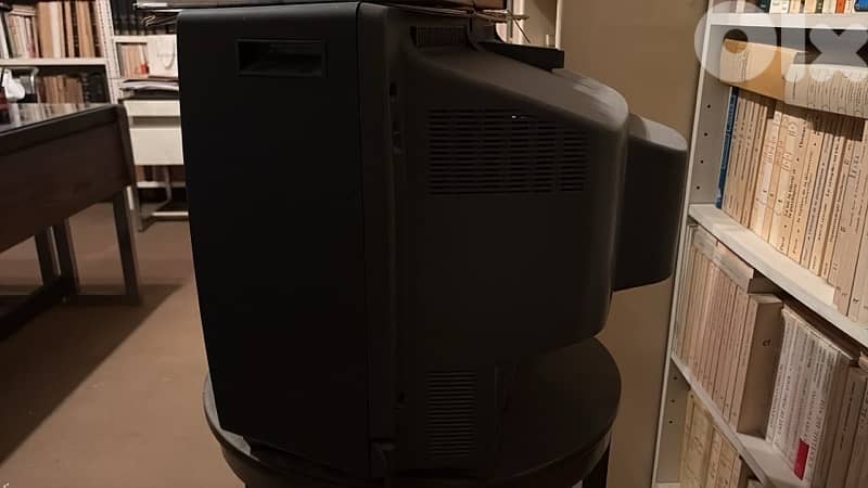 JVC television 1