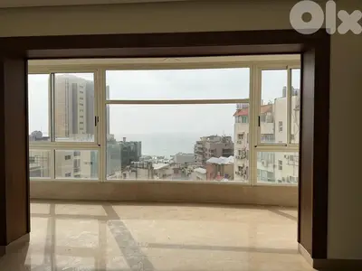 شقة ٤٠٠م للبيع في عين التينة