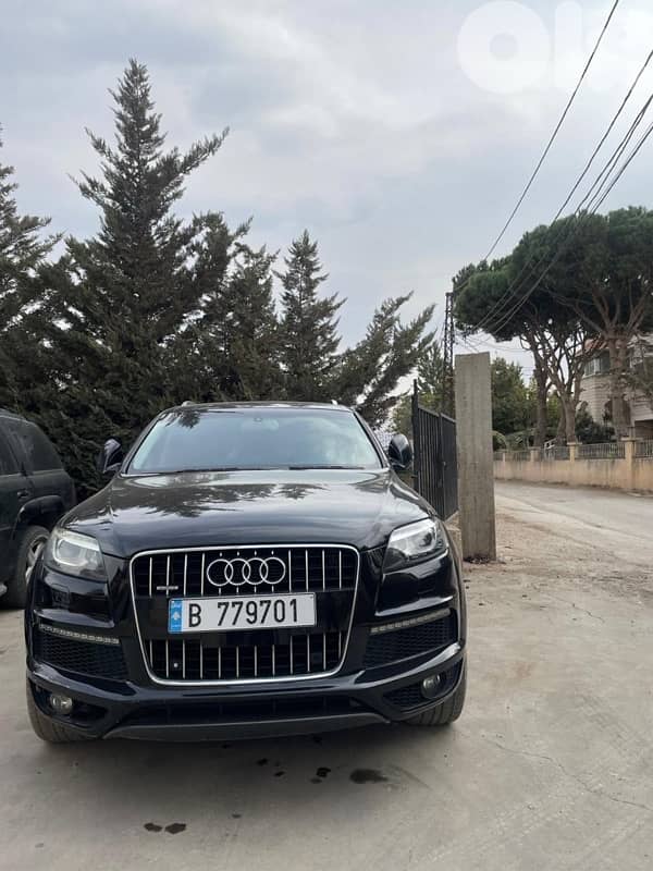 Audi Q7 2011 0