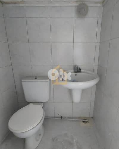 Warehouse for rent in Achrafieh EA300 مستودع للإيجار في الأشرفية