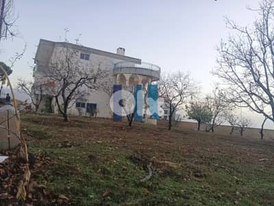 villa for sale in Sawfar, Aley