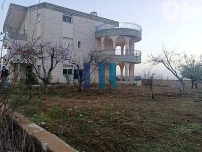 villa for sale in Sawfar, Aley
