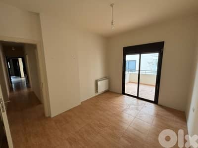 L20895 - Spacious Apartment For Sale in Aoukar Bellevue