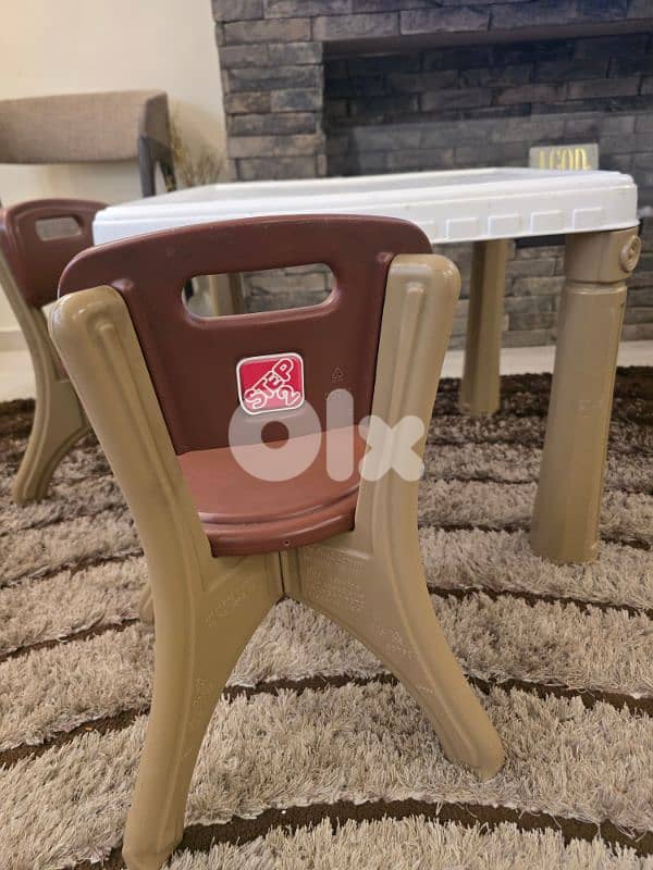 STEP 2 Table with 2 chairs 0
