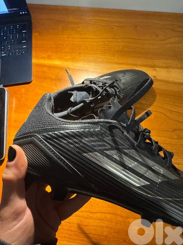 Adidas F50 football shoes black and gold 4