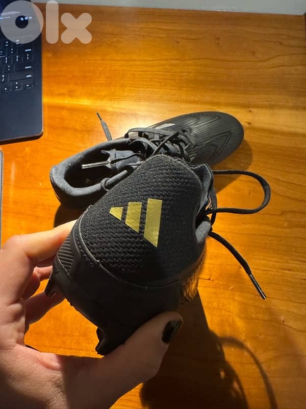 Adidas F50 football shoes black and gold 5