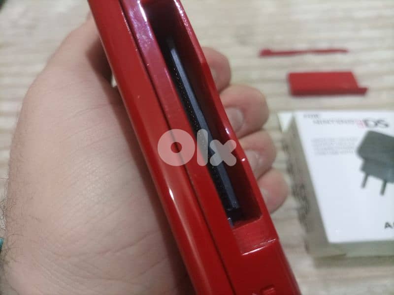 Nintendo DS lite limited edition red 3