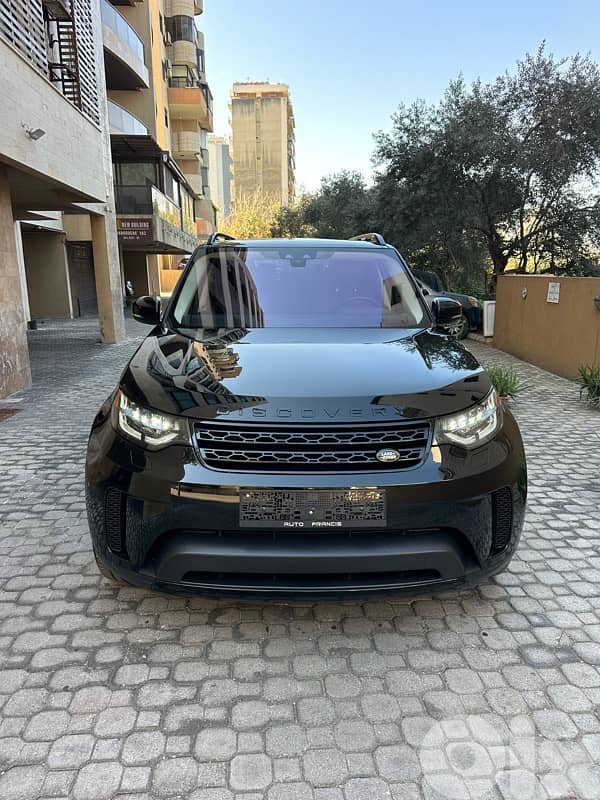 Land Rover Discovery 2018 black on black (clean carfax-67000 miles) 0