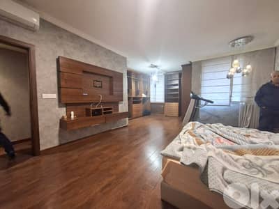Apartment for Sale in Hamraشقة للبيع في الحمرا