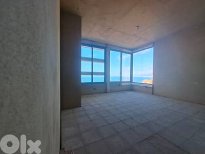 Apartment for Sale in Hamraشقة للبيع في الحمرا