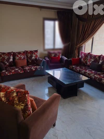 200 m2 apartment 4sale in Ain el remaneh - شقة للبيع في عين الرمانة