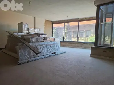 Apartment for Sale in Hamraشقة للبيع في الحمرا