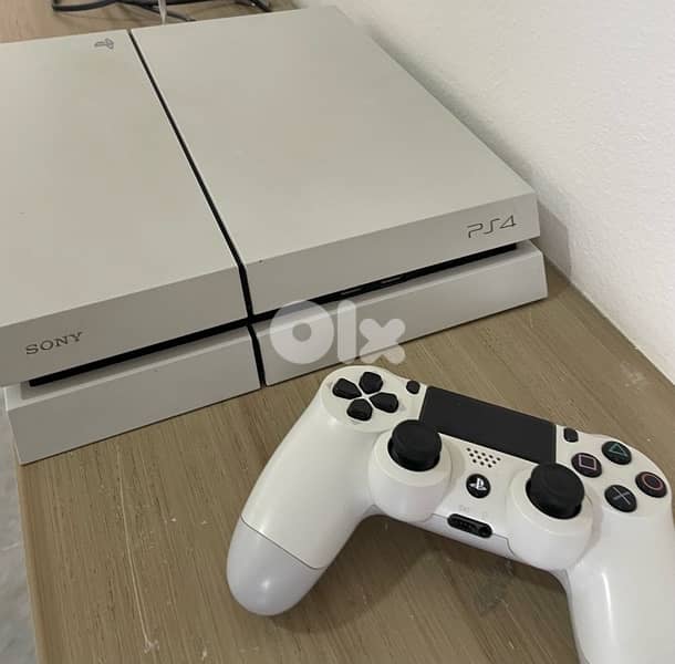Playstation 4 (software 11.00 with jailbreak unlimited games) 1