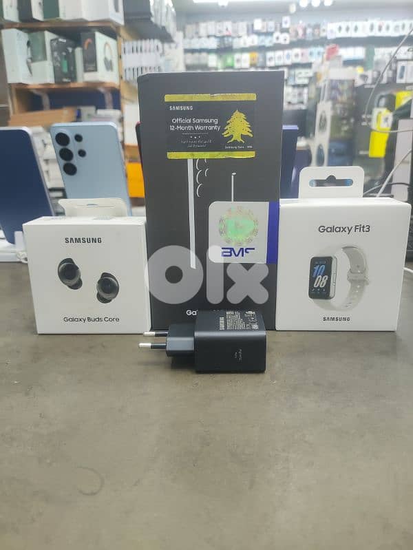 Samsung Galaxy s25 ultra 256 bundle april 0