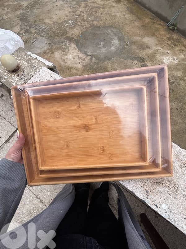 Trays 0