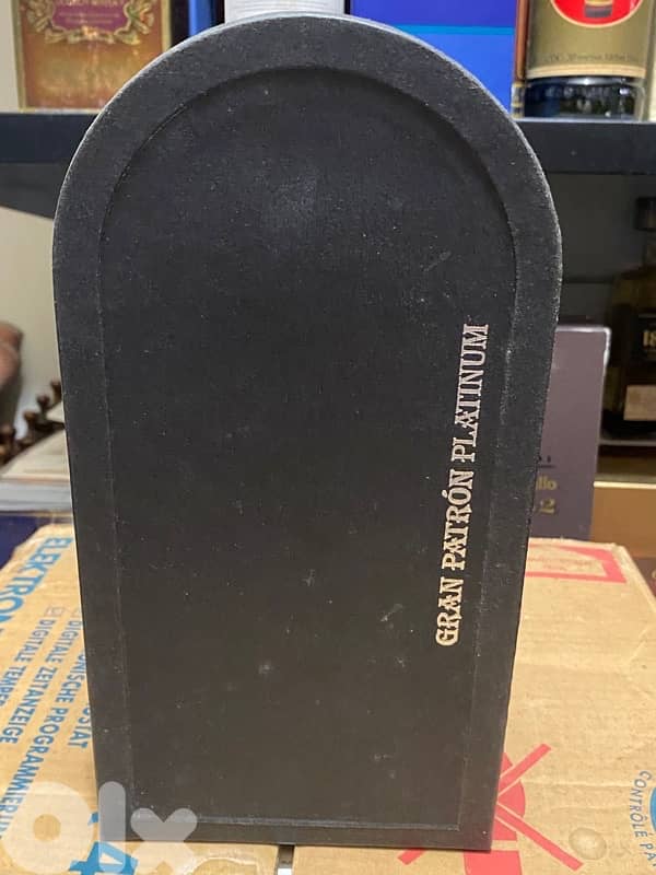 antique rare Bottle 0
