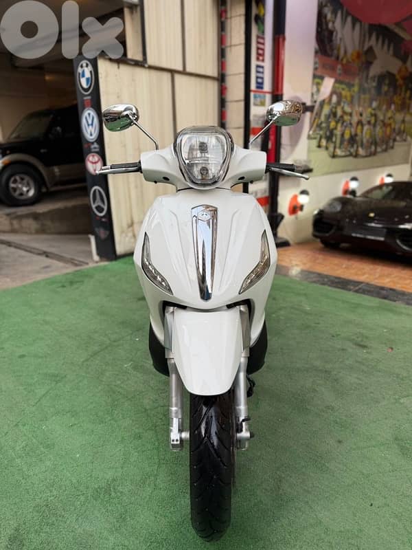 piaggio Beverly 300 cc hot deal 1750$ 0