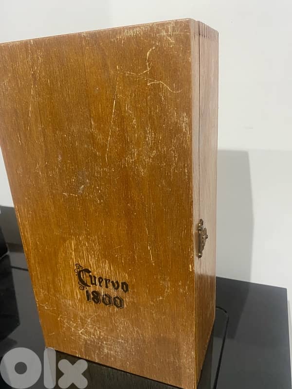 antique 1970 bottle 1