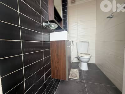 Apartment For Sale in Mar Eliasشقة للبيع في مار الياس