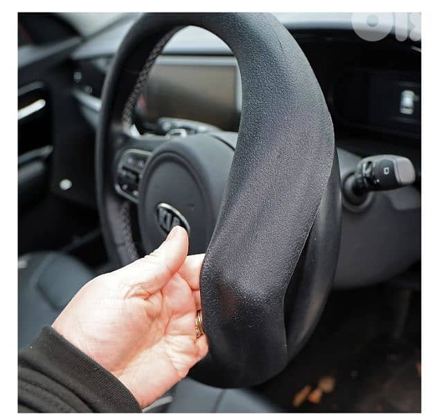 Universal Anti-slip Silicone Car Steering Wheel Protective Cover 3