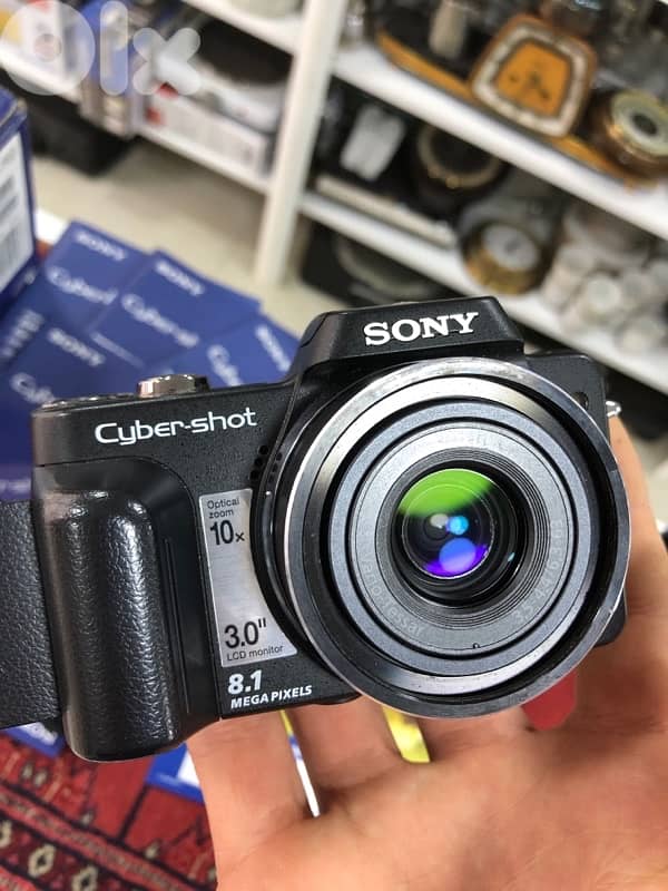 Vintage Sony Cyber-Shot Camera 4