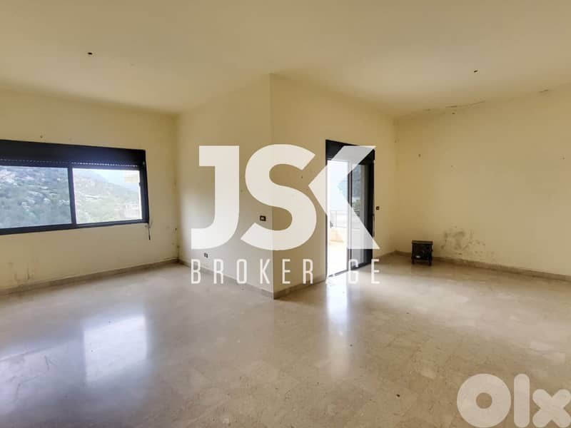 L20900 - 3-Bedroom Apartment For Rent in Daraya 0