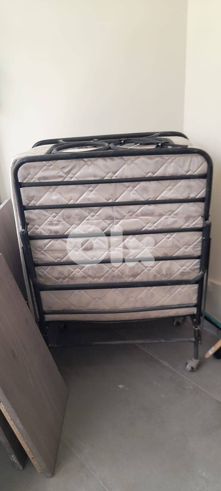 تخت طي (Folding Bed)  للبيع 0